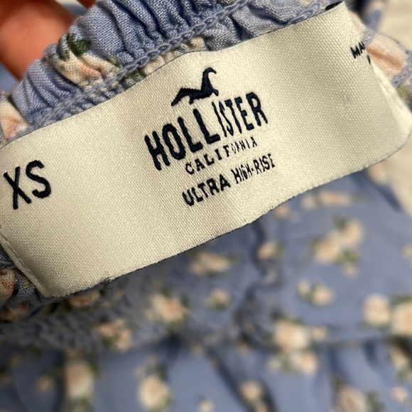 MATCHING SET: Hollister 2-Piece Smocked Floral Top/Skort Set - Picture 8 of 11